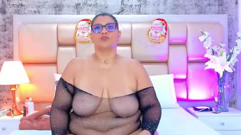 Selenna Cooper online show from 12/20/25, 12:12