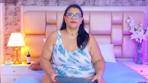 Selenna Cooper online show from 02/17/26, 11:40