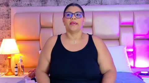 Selenna Cooper online show from 04/18/26, 11:47