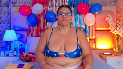 Selenna Cooper online show from 07/04/26, 12:33