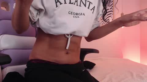 Snapshot of seleny_fitness chatting on 01/30/25, 01:42 Mayte online show from 01/30/25, 01:42