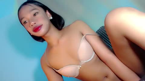 Snapshot of selfsuckercum69 chatting on 10/30/25, 02:46 Jessy online show from 10/30/25, 02:46