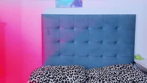 Selene online show from 09/15/25, 11:05