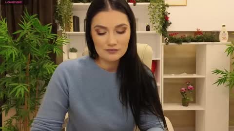 Seline online show from 12/18/24, 05:21