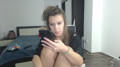 sellena_angels online show from 02/22/25, 09:04