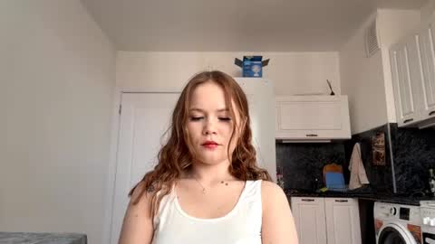 Lily online show from 06/28/26, 06:19