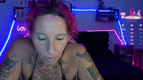 Snapshot of selvaggia_del_caribe chatting on 09/20/25, 05:25 Selvaggia Del Caribe online show from 09/20/25, 05:25