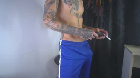 Snapshot of sem_alas chatting on 04/30/26, 11:42 sem_alas online show from 04/30/26, 11:42