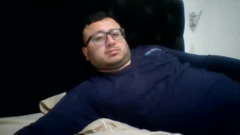 sementalpajero online show from 11/22/25, 06:12