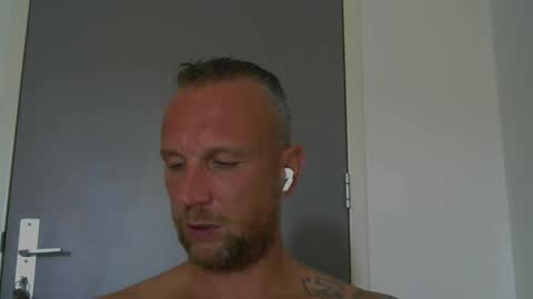 sence08 online show from 09/19/25, 11:44