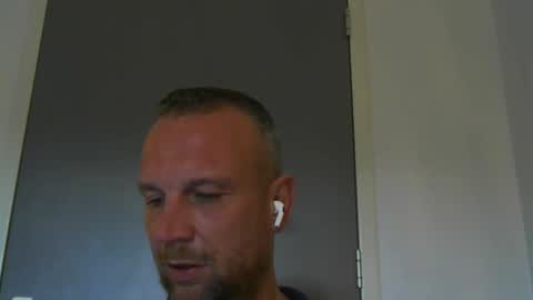 sence08 online show from 11/03/25, 10:16