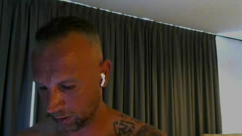 Snapshot of sence08 chatting on 07/17/26, 03:39 sence08 online show from 07/17/26, 03:39
