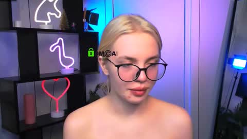 Sendi online show from 12/22/25, 05:59