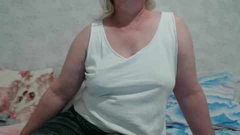 Snapshot of seniorita333 chatting on 12/06/24, 09:54 Lenna online show from 12/06/24, 09:54