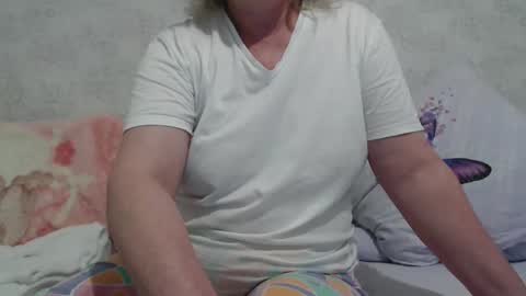 Snapshot of seniorita333 chatting on 02/03/25, 07:07 Lenna online show from 02/03/25, 07:07