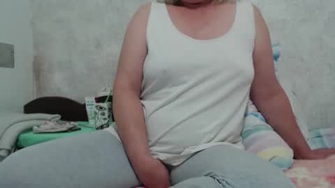 Lenna online show from 11/23/25, 08:14