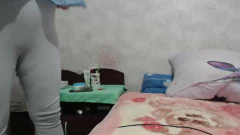 Lenna online show from 11/24/25, 08:58