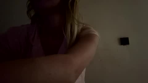 Snapshot of sennya_hayes chatting on 10/05/25, 11:46 Sennya online show from 10/05/25, 11:46