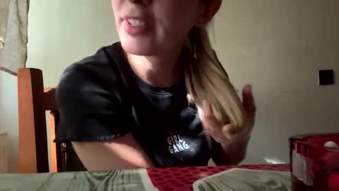 Snapshot of sennya_hayes chatting on 10/07/25, 12:13 Sennya online show from 10/07/25, 12:13