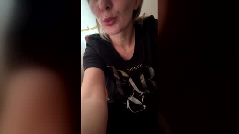 Sennya online show from 02/18/26, 12:56