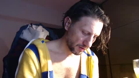 Snapshot of senorneby chatting on 01/21/25, 08:32 senorneby online show from 01/21/25, 08:32