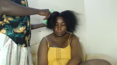 Snapshot of sensation_2 chatting on 02/13/26, 02:18 Charles online show from 02/13/26, 02:18