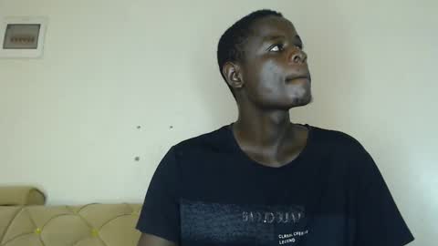 Snapshot of sensation_2 chatting on 03/25/26, 10:21 Charles online show from 03/25/26, 10:21