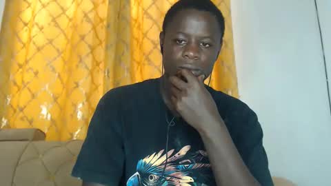 Snapshot of sensation_2 chatting on 04/05/26, 09:39 Charles online show from 04/05/26, 09:39