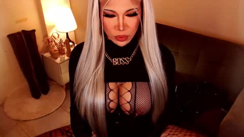 unstappable queen kate online show from 12/12/24, 12:16