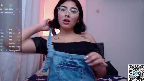 Camille and sophie online show from 12/21/24, 01:58