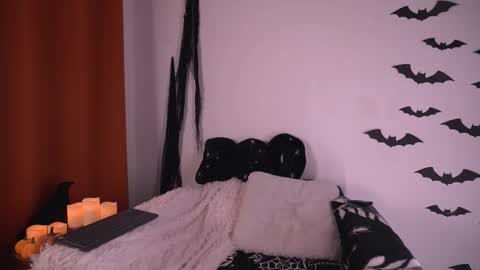 Jasmine online show from 10/15/25, 05:02