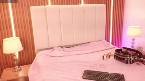 Sensual Kim77 online show from 06/05/26, 12:33
