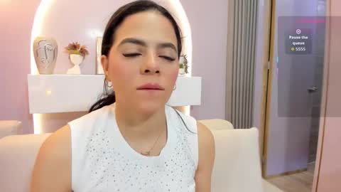 Sophie     online show from 03/17/26, 11:13