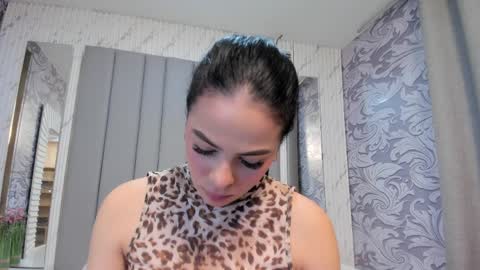 Sophie     online show from 04/09/26, 11:15