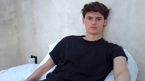 Cam online show from 10/16/25, 07:26