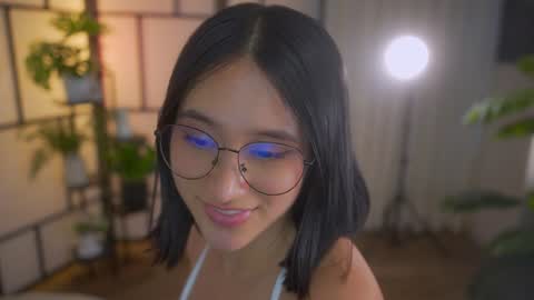 Snapshot of sensualcherry_ chatting on 01/30/25, 11:02 Maria- OF sensual bee online show from 01/30/25, 11:02