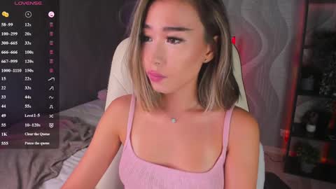 Snapshot of sensualily chatting on 05/24/26, 02:55 Kiki online show from 05/24/26, 02:55