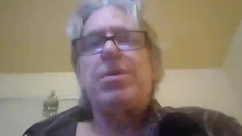 Snapshot of sensualsallnight chatting on 03/01/25, 10:42 senualallnight online show from 03/01/25, 10:42