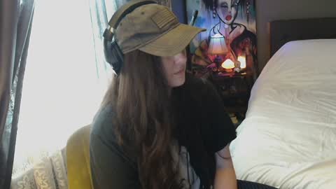 Snapshot of sentfrmheaven chatting on 12/26/24, 04:47 Tara online show from 12/26/24, 04:47