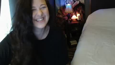 Snapshot of sentfrmheaven chatting on 02/21/25, 01:33 Tara online show from 02/21/25, 01:33