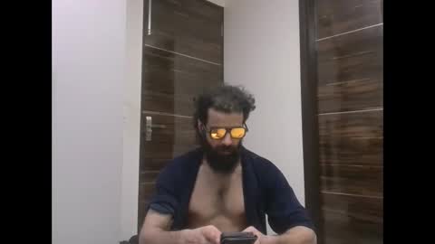 Snapshot of sentientarjun chatting on 09/30/25, 07:52 Sentient Being online show from 09/30/25, 07:52