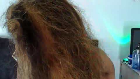 sephorandmonell online show from 11/18/25, 08:35