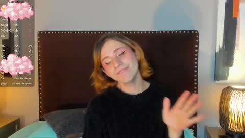 Seraphine star online show from 02/22/26, 12:58