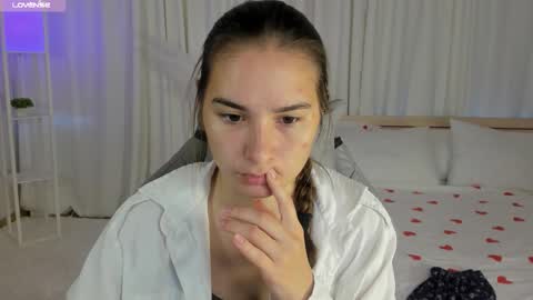Seraphine online show from 10/06/25, 02:20