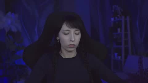 Sera online show from 07/18/26, 12:09