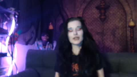 Seraphin Munster online show from 10/15/25, 06:41