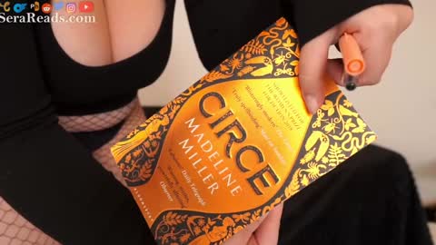 SeraReads online show from 11/22/25, 02:38