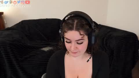 SeraReads online show from 12/01/25, 06:18