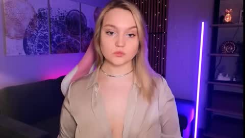 Serena online show from 03/15/26, 12:11