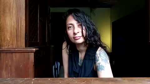 Serena Xyz online show from 04/15/26, 06:26